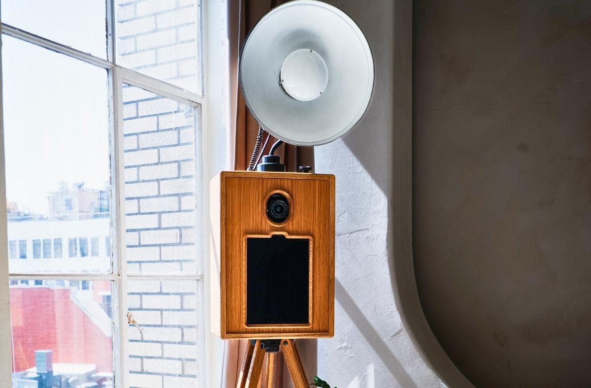 Sustainable oak wood Glamour Booth, artisan-made for professional photo booth vendors. 