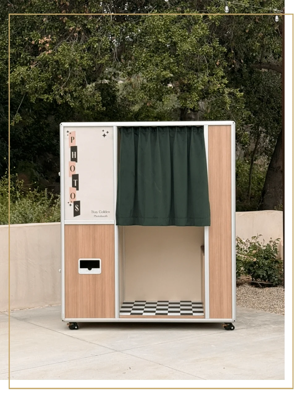 Enclosed Photobooth
