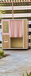 Load image into Gallery viewer, Enclosed Photobooth
